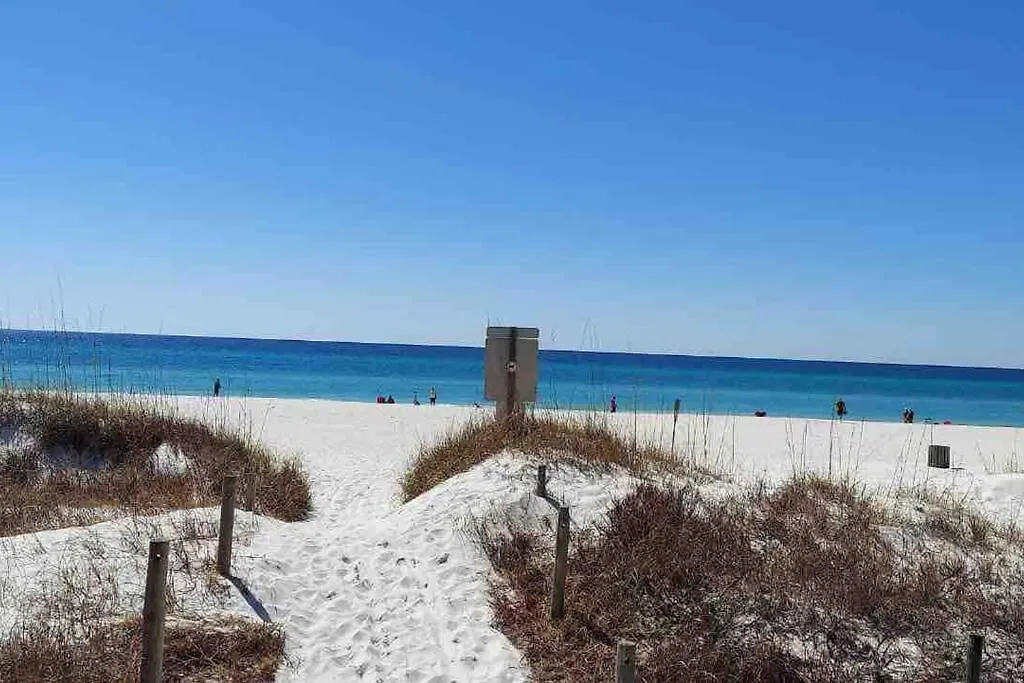 Resort Style Luxury Apartment #930 Panama City Beach